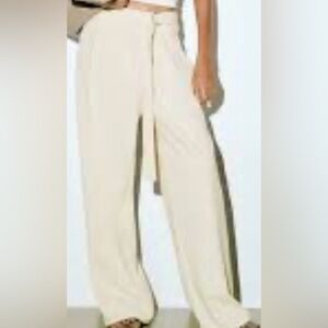 H&M size SMALL CREAM Pants with GOLD Belt clasp accent and long belt